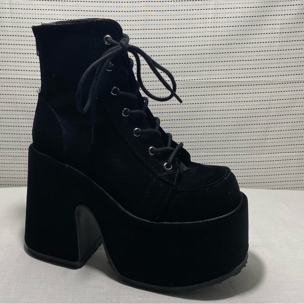 Demonia CAMEL-203